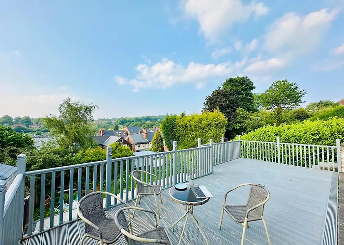 One Double Room And One Spacious Attic Room In Shared House, Free Wifi, Free Parking, Amazing View