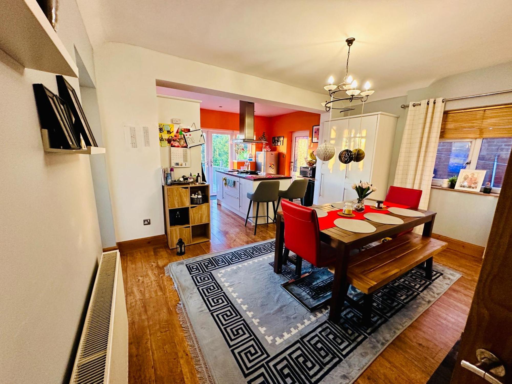 One Double And One Spacious Attic In Shared House, Free Wifi, Free Parking, Amazing View Homestay Chesterfield